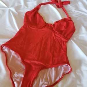 🏊‍♀️ Swimsuit 🏊‍♀️